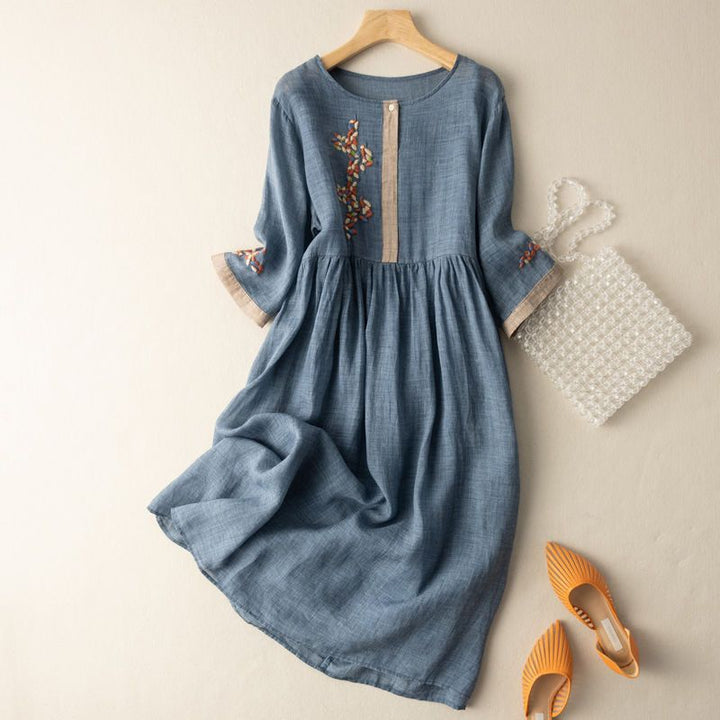 Sofia™ | Embroidered Relaxed Midi Dress