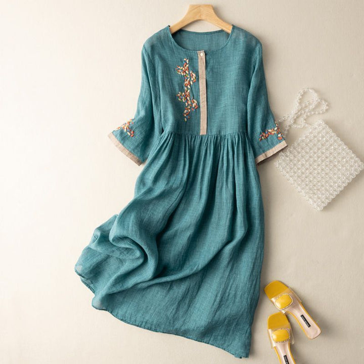 Sofia™ | Embroidered Relaxed Midi Dress
