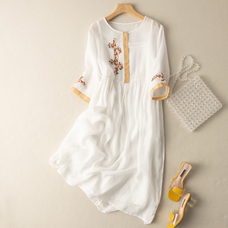 Sofia™ | Embroidered Relaxed Midi Dress