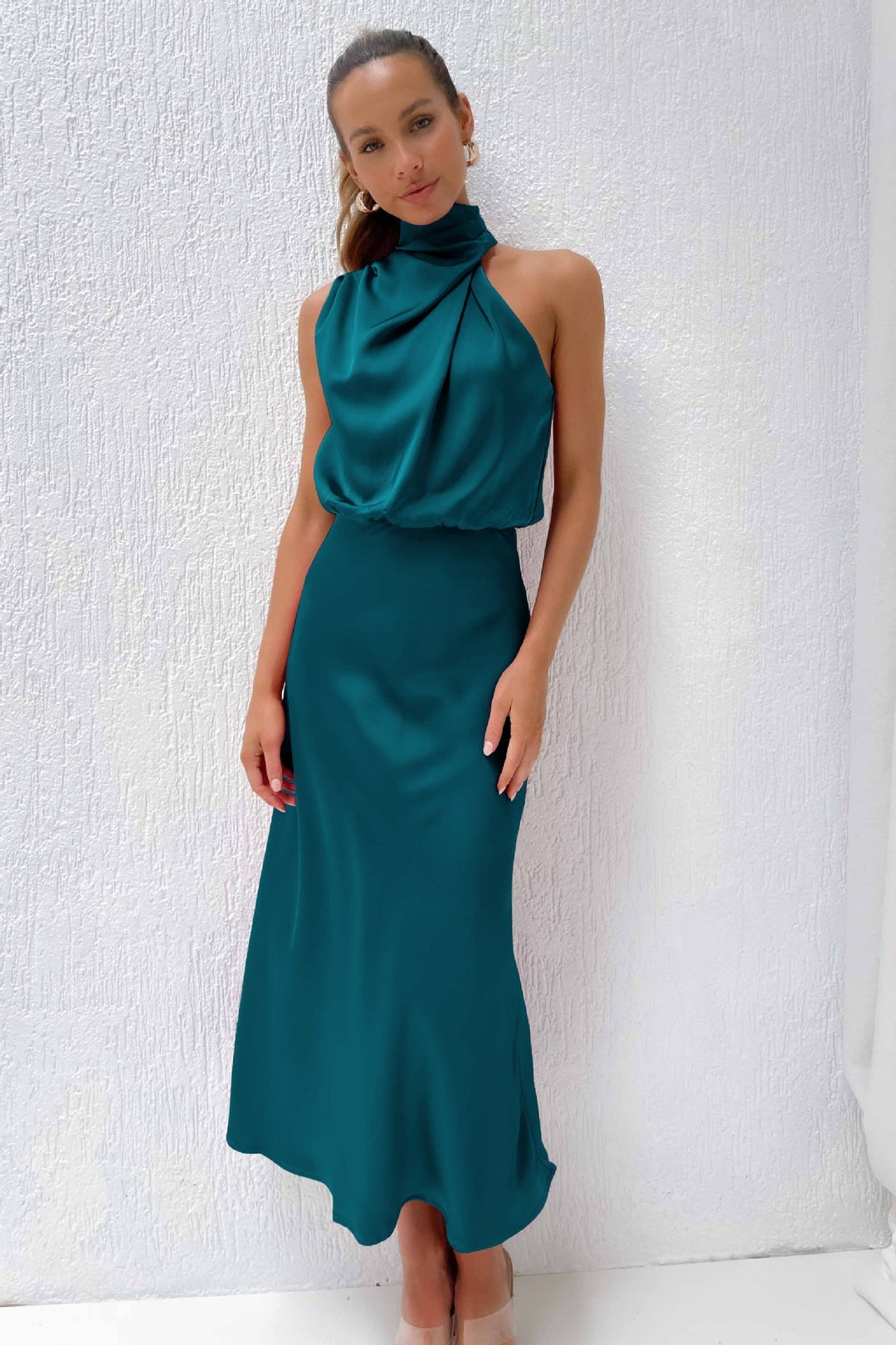 Mariana™ | Elegant Halter Evening Dress