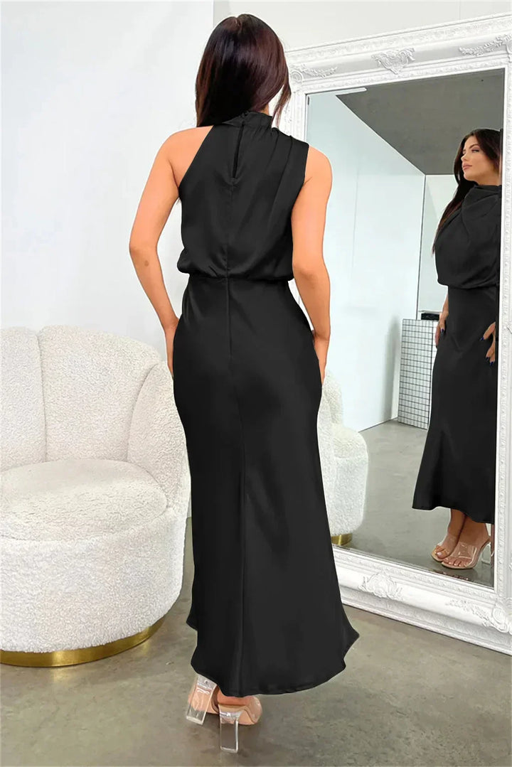 Mariana™ | Elegant Halter Evening Dress