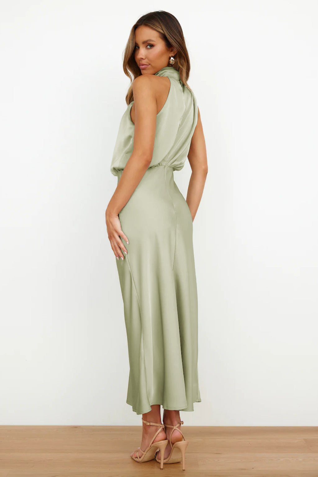 Mariana™ | Elegant Halter Evening Dress