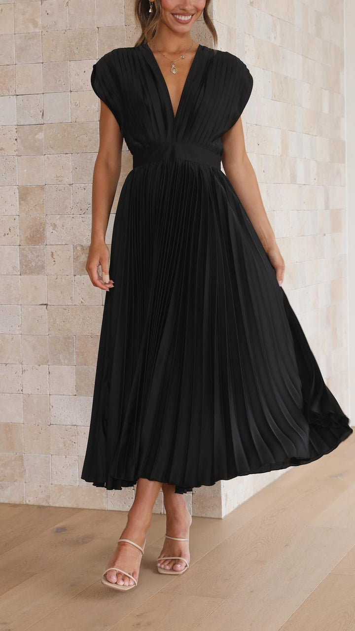 Maria™ | Elegant Pleated Maxi Dress