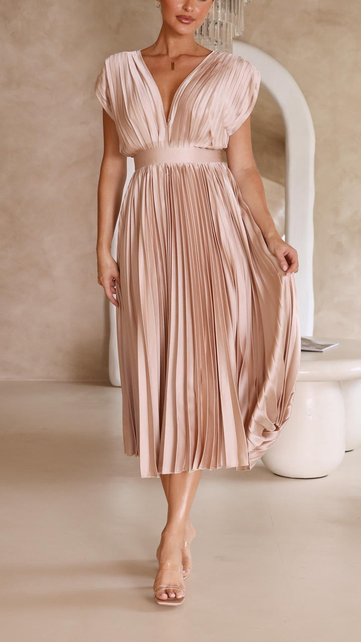 Maria™ | Elegant Pleated Maxi Dress