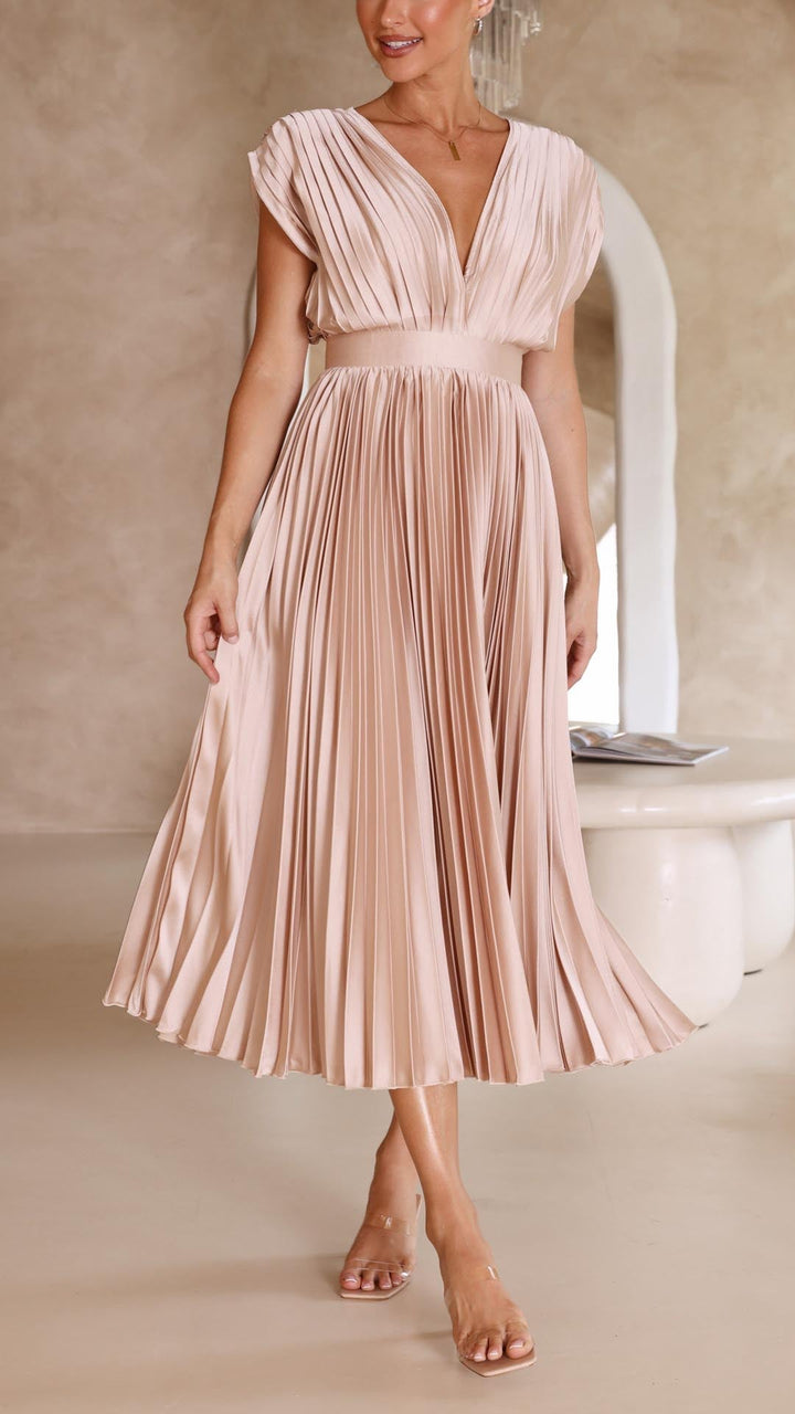 Maria™ | Elegant Pleated Maxi Dress