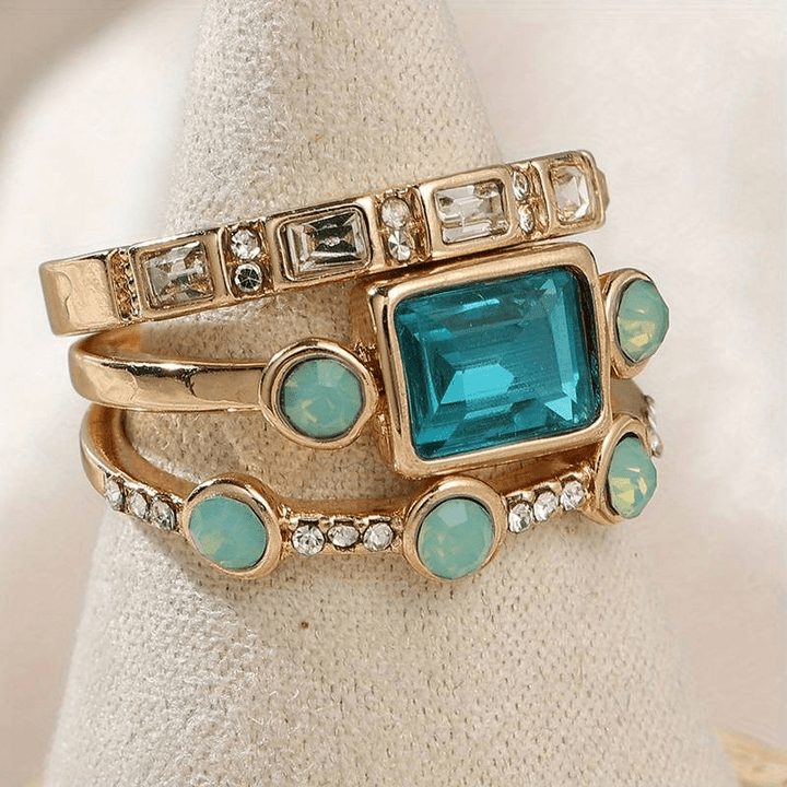 Caelia™ | Vintage Blue Crystal Ring